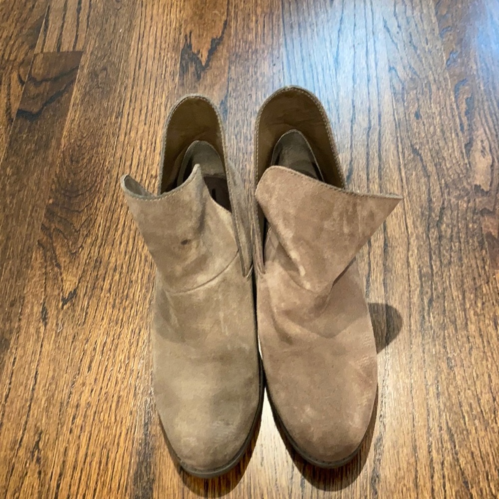 Tan/brown ankle booties